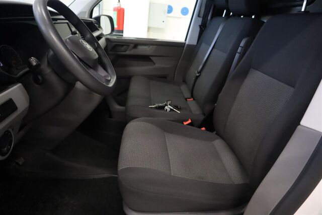 VOLKSWAGEN Transporter 2021 umpipakettiauto Pitkä 2,0 TDI 81 kW