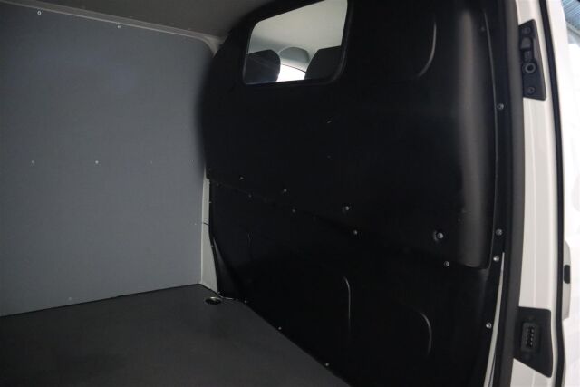 VOLKSWAGEN Transporter 2021 umpipakettiauto Pitkä 2,0 TDI 81 kW