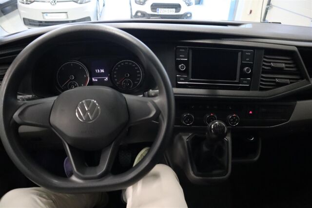 VOLKSWAGEN Transporter 2021 umpipakettiauto Pitkä 2,0 TDI 81 kW