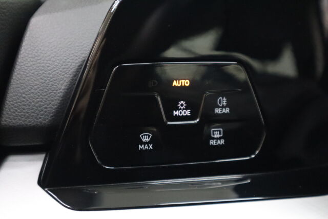 VOLKSWAGEN Golf 2020 1,0 TSI 81 kW