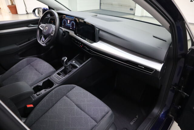 VOLKSWAGEN Golf 2020 1,0 TSI 81 kW