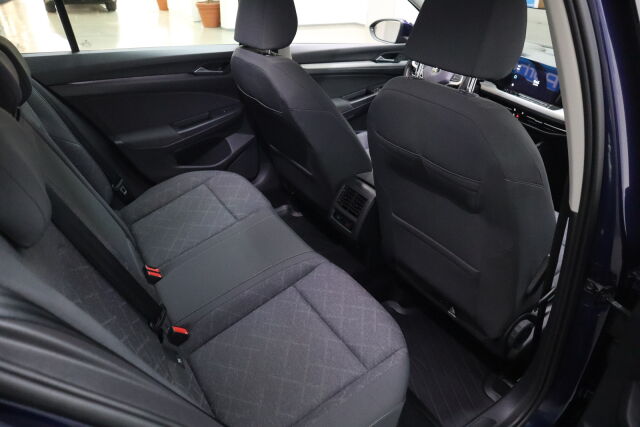 VOLKSWAGEN Golf 2020 1,0 TSI 81 kW