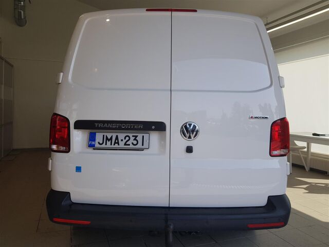 VOLKSWAGEN Transporter 2021 umpipakettiauto 2,0 TDI 110 kW 4Motion DSG**ALVILLINEN NELIVETO**