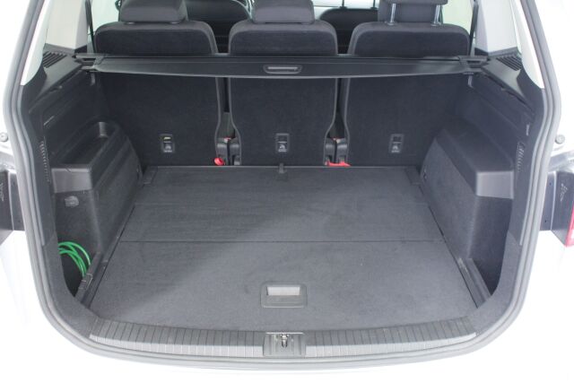 VOLKSWAGEN Touran 2021 1,5 TSI EVO 110 kW