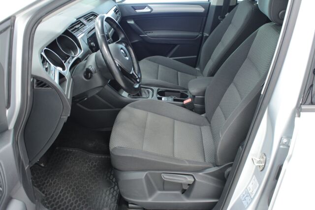 VOLKSWAGEN Touran 2021 1,5 TSI EVO 110 kW