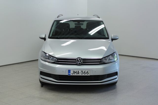 VOLKSWAGEN Touran 2021 1,5 TSI EVO 110 kW