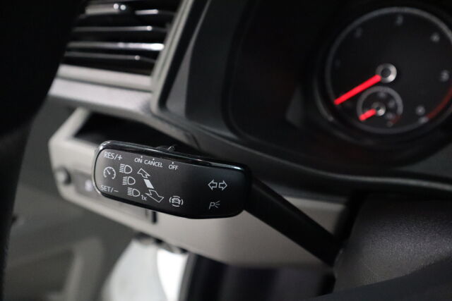 VOLKSWAGEN Transporter 2021 umpipakettiauto Pitkä 2,0 TDI 110 kW 4Motion DSG
