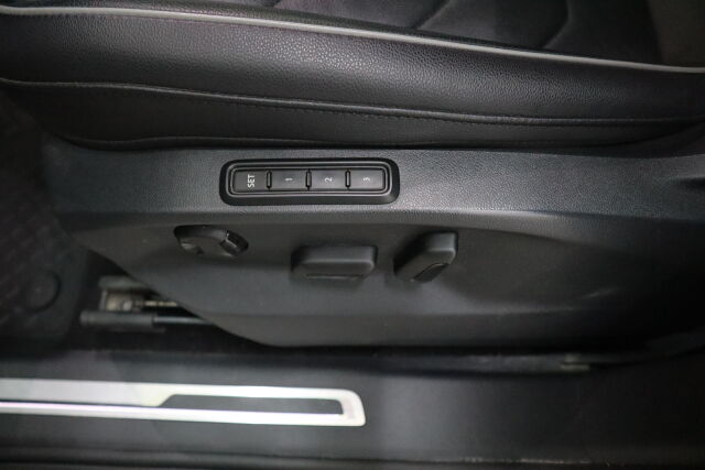 VOLKSWAGEN Tiguan 2021 Style 2,0 TDI SCR 110 kW 4MOTION DSG-automaatti