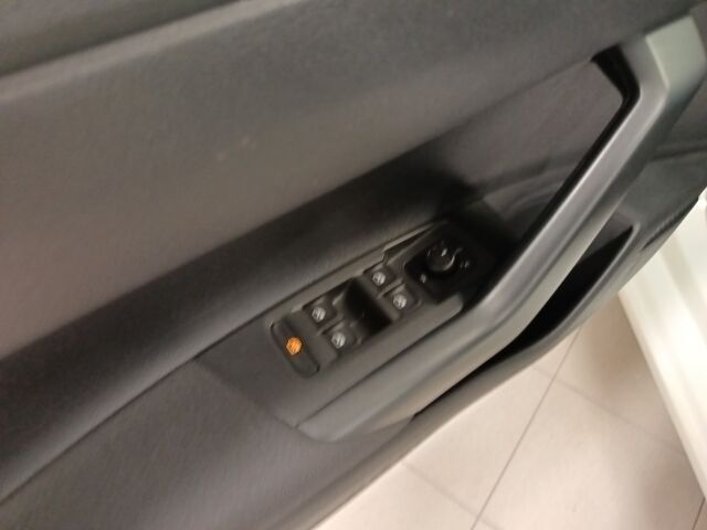 VOLKSWAGEN Polo 2021 Comfort 1,0 59 kW