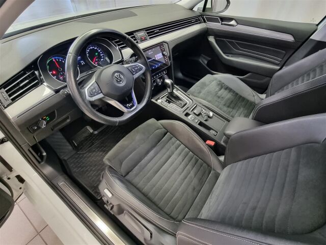 VOLKSWAGEN Passat 2020 Variant GTE Plug-In Hybrid 160 kW DSG-automaatti / Webasto / P-kamera / Navi / ACC / Keyless /Koukku