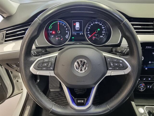 VOLKSWAGEN Passat 2020 Variant GTE Plug-In Hybrid 160 kW DSG-automaatti / Webasto / P-kamera / Navi / ACC / Keyless /Koukku