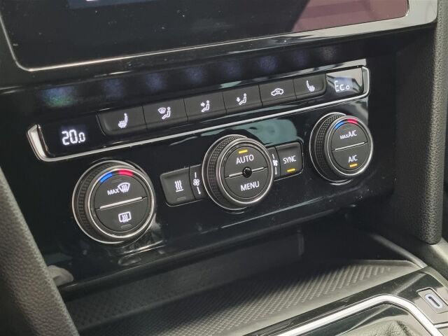 VOLKSWAGEN Passat 2020 Variant GTE Plug-In Hybrid 160 kW DSG-automaatti / Webasto / P-kamera / Navi / ACC / Keyless /Koukku