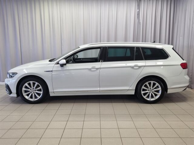 VOLKSWAGEN Passat 2020 Variant GTE Plug-In Hybrid 160 kW DSG-automaatti / Webasto / P-kamera / Navi / ACC / Keyless /Koukku
