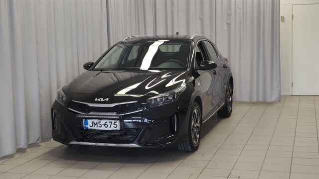 KIA XCeed 2022 1,5 T-GDI 160hv LX DCT  * 1 omistaja / Vetokoukku / P-kamera / Moottorinlämmitin *