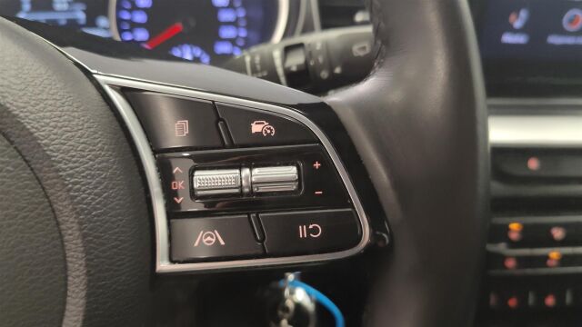 KIA XCeed 2022 1,5 T-GDI 160hv LX DCT  * 1 omistaja / Vetokoukku / P-kamera / Moottorinlämmitin *