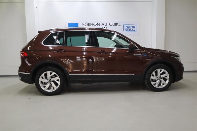 VOLKSWAGEN Tiguan 2022 Style Business 2,0 TDI SCR 110 kW 4MOTION DSG-automaatti