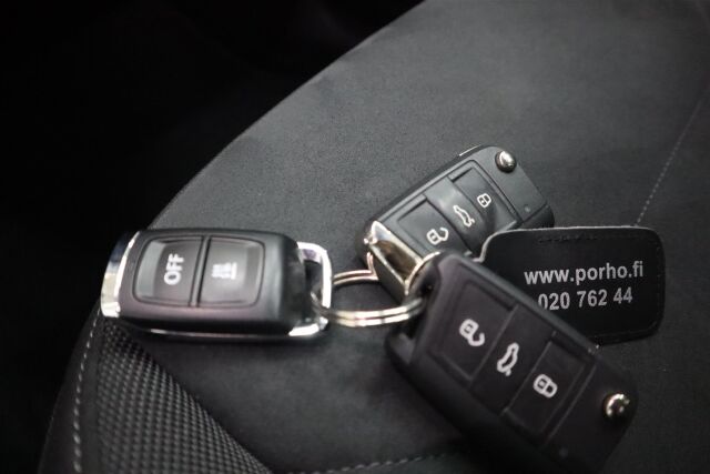 VOLKSWAGEN Tiguan 2022 Style Business 2,0 TDI SCR 110 kW 4MOTION DSG-automaatti