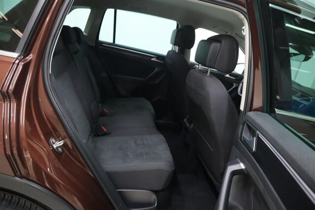 VOLKSWAGEN Tiguan 2022 Style Business 2,0 TDI SCR 110 kW 4MOTION DSG-automaatti