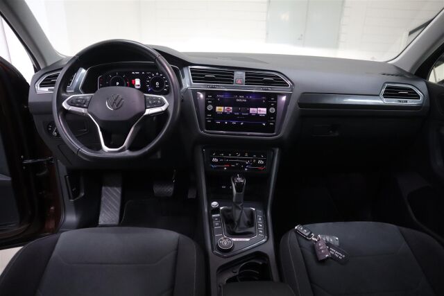 VOLKSWAGEN Tiguan 2022 Style Business 2,0 TDI SCR 110 kW 4MOTION DSG-automaatti