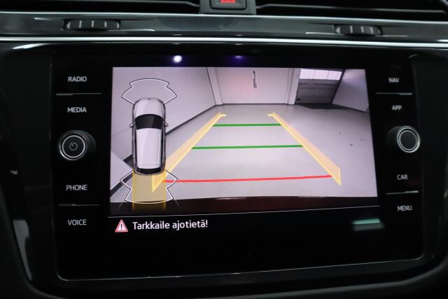 VOLKSWAGEN Tiguan 2022 Style Business 2,0 TDI SCR 110 kW 4MOTION DSG-automaatti