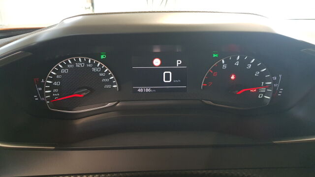 Peugeot 2008 2022 Active Pack PureTech 130 EAT8-automaatti