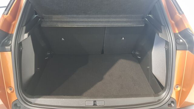 Peugeot 2008 2022 Active Pack PureTech 130 EAT8-automaatti