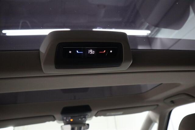 VOLKSWAGEN Multivan 2022 Life eHybrid 160kW DSG-automaatti (PHEV)