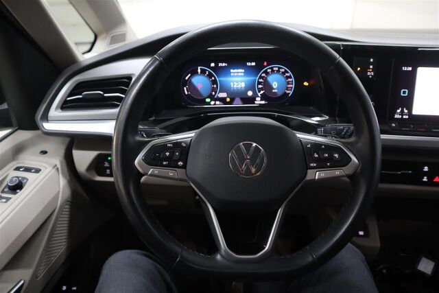 VOLKSWAGEN Multivan 2022 Life eHybrid 160kW DSG-automaatti (PHEV)