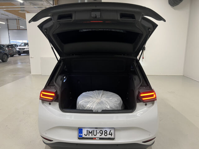 VOLKSWAGEN ID.3 2023 ID.3 PRO 1ST 150 KW *Akku 62kWh *Sis alv!*Suomiauto *Akkutesti OK *Navi *Avaimeton avaus *LED