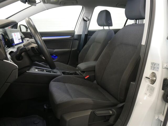 Volkswagen Golf 2023 Variant Comfort Business 1,0 eTSI (MHEV) 81 kW DSG-automaatti