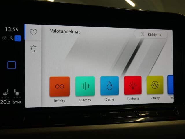 Volkswagen Golf 2023 Variant Comfort Business 1,0 eTSI (MHEV) 81 kW DSG-automaatti