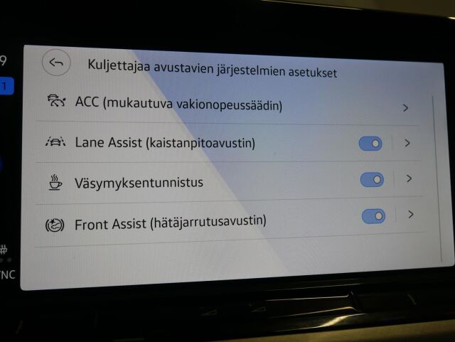 Volkswagen Golf 2023 Variant Comfort Business 1,0 eTSI (MHEV) 81 kW DSG-automaatti