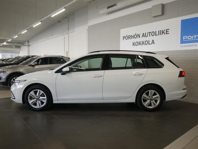 Volkswagen Golf 2023 Variant Comfort Business 1,0 eTSI (MHEV) 81 kW DSG-automaatti