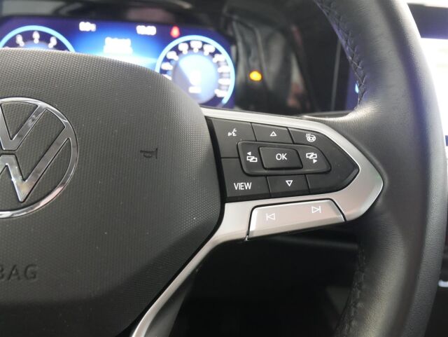 Volkswagen Golf 2023 Variant Comfort Business 1,0 eTSI (MHEV) 81 kW DSG-automaatti