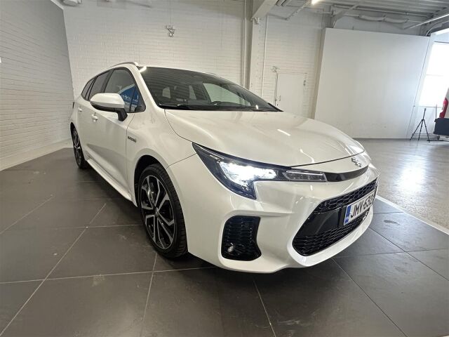 SUZUKI Swace 2024 1,8 HYBRID 2WD GL+ CVT-aut / 1-om / Merkkihuollettu / 2 x renkaat / Todella hieno!