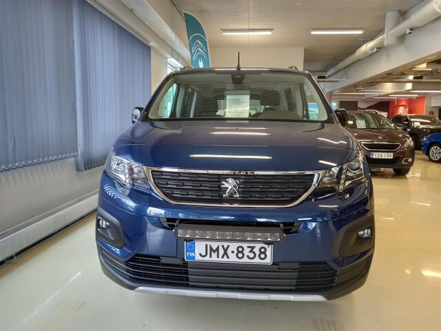 PEUGEOT e-Rifter 2023 Allure 50 kWh 136 Autom.pitkä 7lle rek