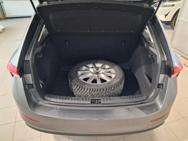 SKODA Scala 2024 1.0 TSI 110 Ambition *Kahdet renkaat / Koukku / ALV-vähennyskelpoinen*