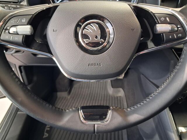 SKODA Scala 2024 1.0 TSI 110 Ambition *Kahdet renkaat / Koukku / ALV-vähennyskelpoinen*