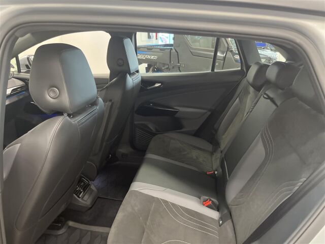 VOLKSWAGEN ID.4 2023 Pro Business Plus Edition 128 kW, akku 77 kWh