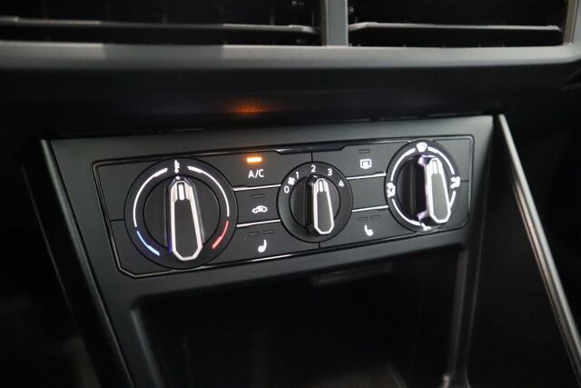 VOLKSWAGEN Taigo 2023 Comfort 1,0 TSI 70 kW