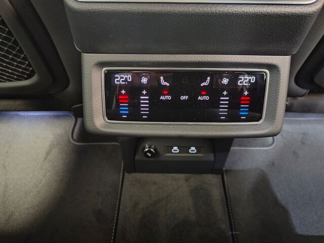 Audi Q8 e-tron 2024 Sportback 55 Land of quattro Plus, Ajamaton esittelyauto heti toimitukseen