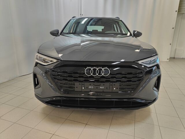 Audi Q8 e-tron 2024 Sportback 55 Land of quattro Plus, Ajamaton esittelyauto heti toimitukseen