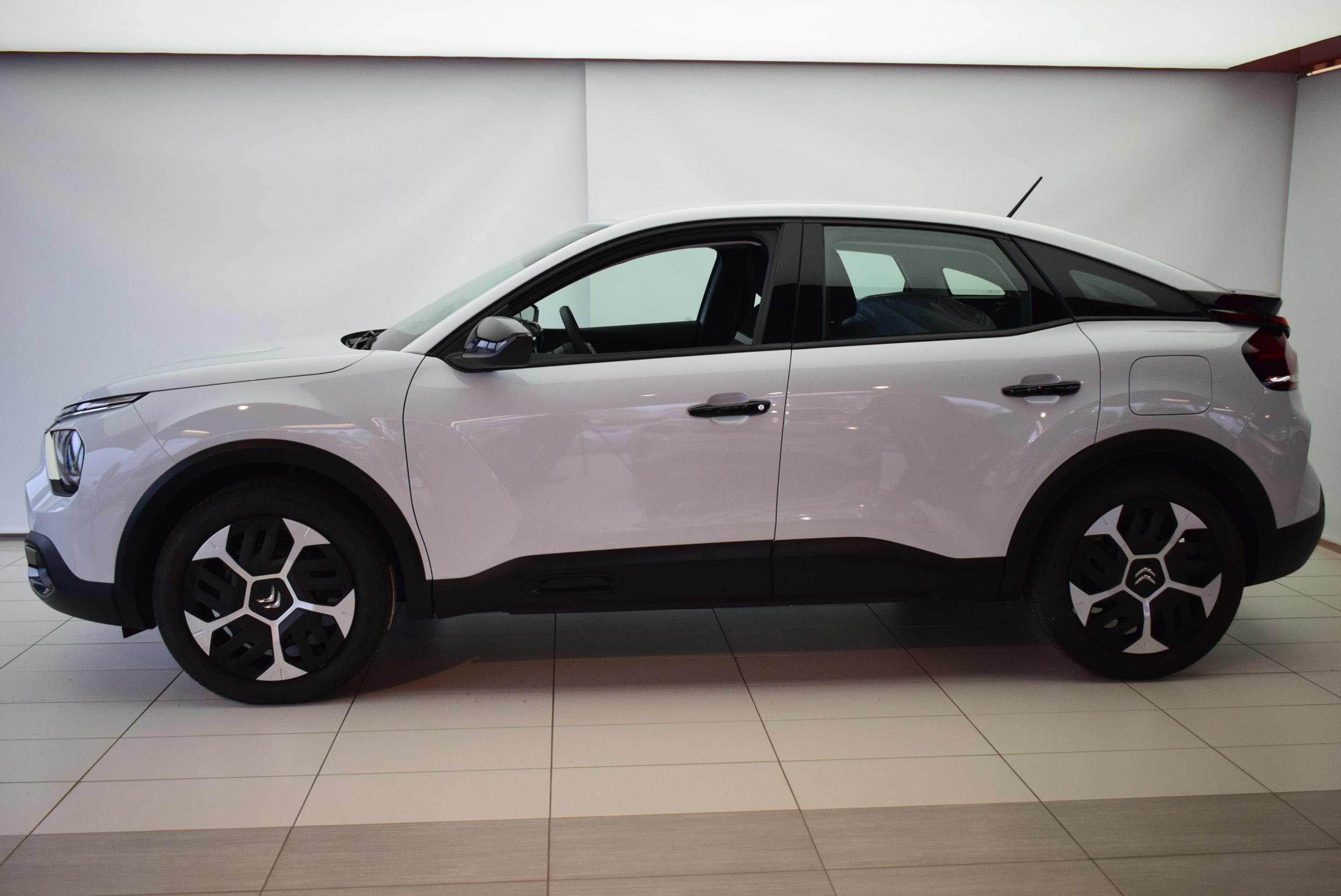 Citroen C4 2024, kuva 2/6