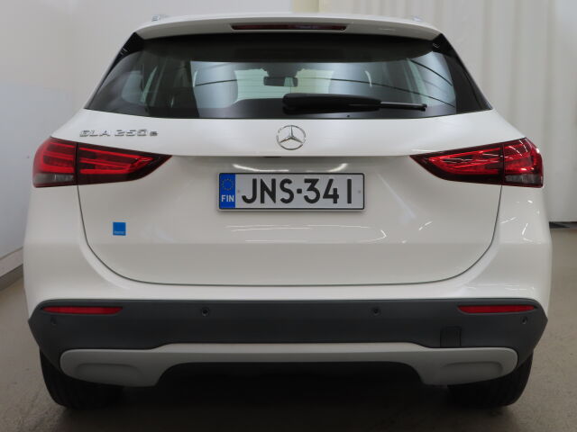 Mercedes-Benz GLA 2021 250 e A EQ Power Plug In-Hybrid
