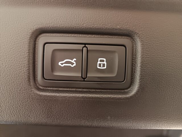 Audi A6 e-tron 2025 Avant Performance