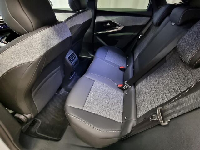 Peugeot 3008 2025 3008 Monikäyttöajoneuvo (AF) 5ov 1199cm3 A