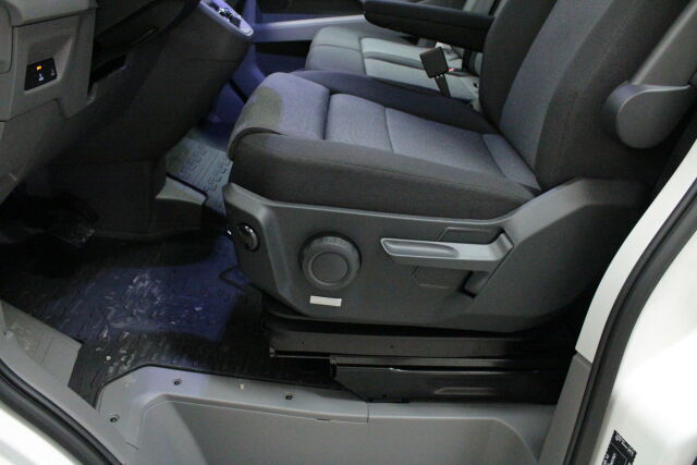 Volkswagen Crafter 2025 35 umpipakettiauto 2,0 TDI 130 kW 8at, 4490