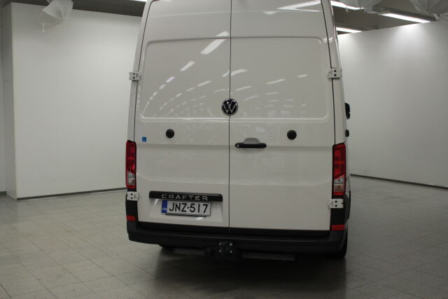 Volkswagen Crafter 2025 35 umpipakettiauto 2,0 TDI 130 kW 8at, 4490