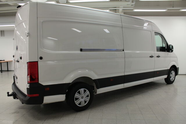 Volkswagen Crafter 2025 35 umpipakettiauto 2,0 TDI 130 kW 8at, 4490