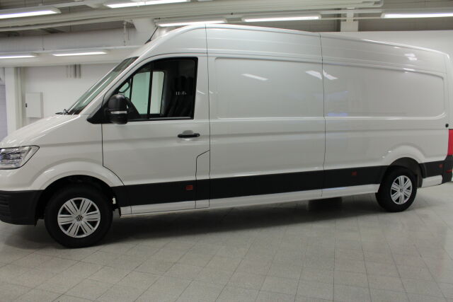Volkswagen Crafter 2025 35 umpipakettiauto 2,0 TDI 130 kW 8at, 4490